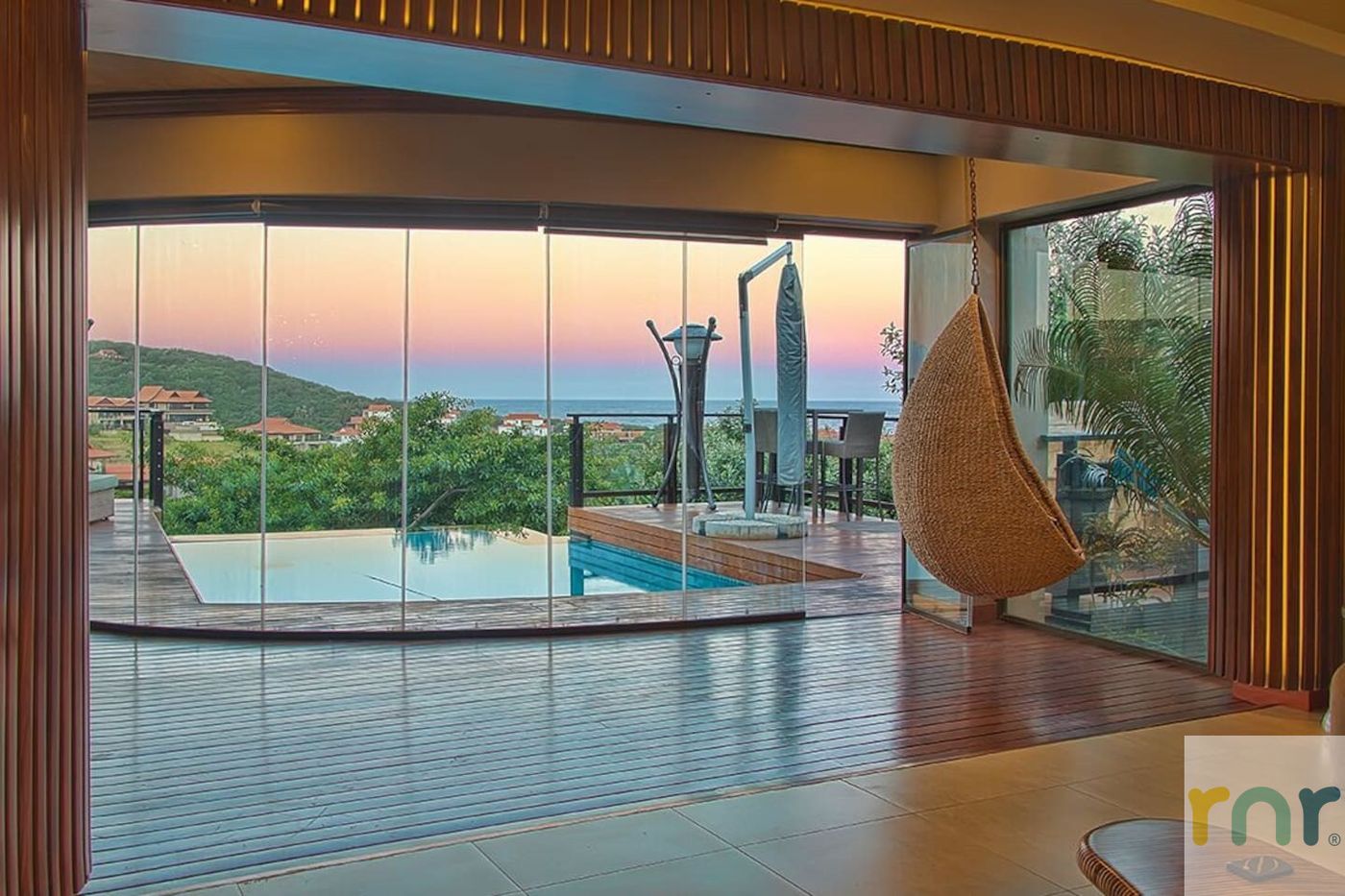 Zimbali Modern 5 Bedroom Beauty ZA1