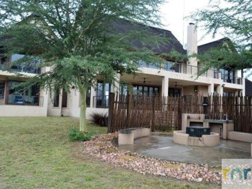 Zebula 5 Bedroom Holiday Home IZN1 - Photo 3