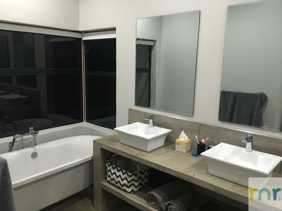 Mjejane IMT1 - 4 bedroom river house - Photo 5