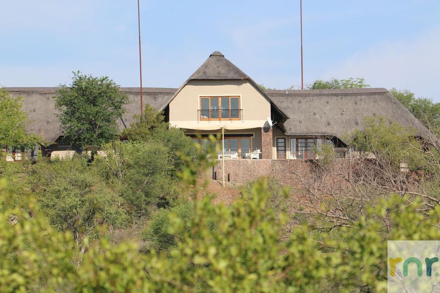 Balulue 6 Bedroom Self Catering Lodge IKB1, greater Kruger