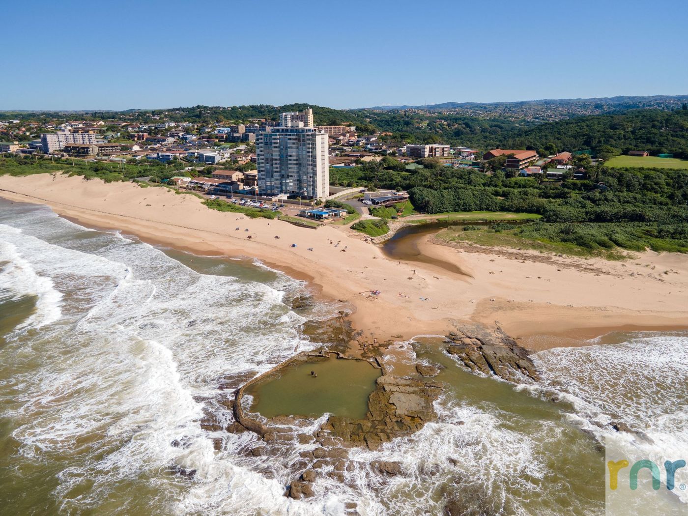 14 Warnerdoone Beachfront Apartment