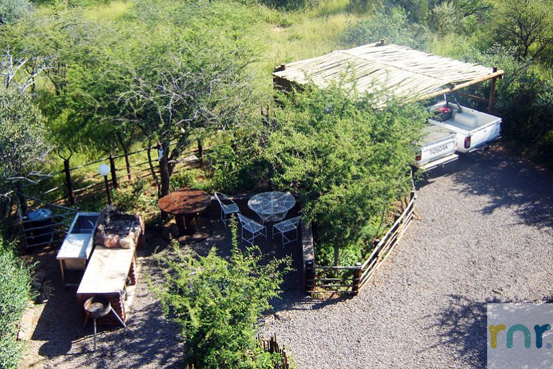 Mabalingwe 2 Bedroom, sleeps 4 adults & 2 children IBG1 - Photo 2