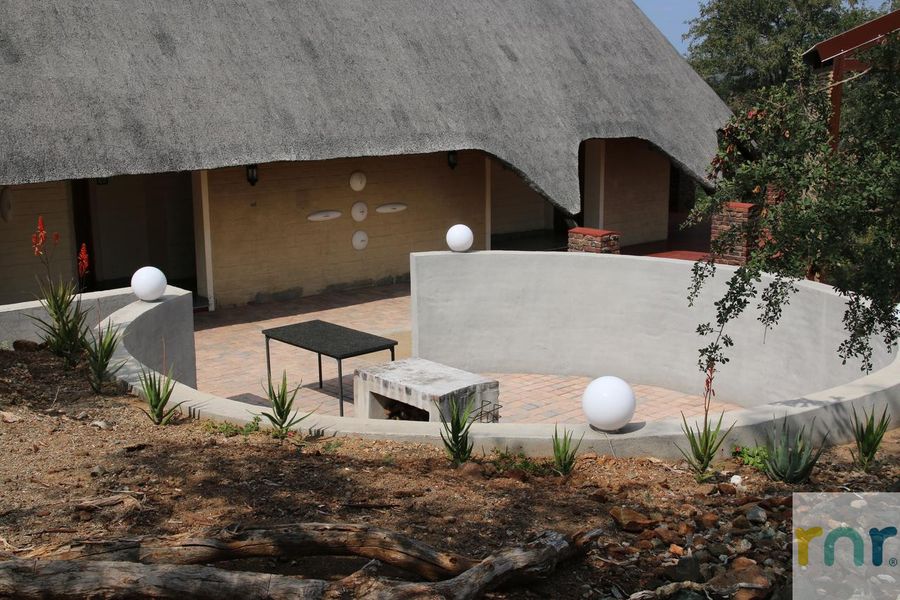 Balulue 6 Bedroom Self Catering Lodge IKB1, greater Kruger - Photo 5