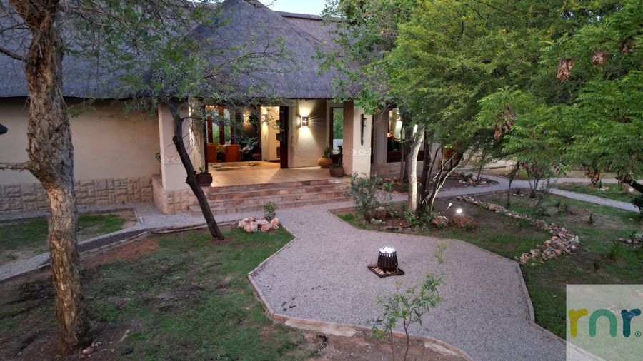 203 Zebula - 5 Bedroom 20 sleeper - Photo 2