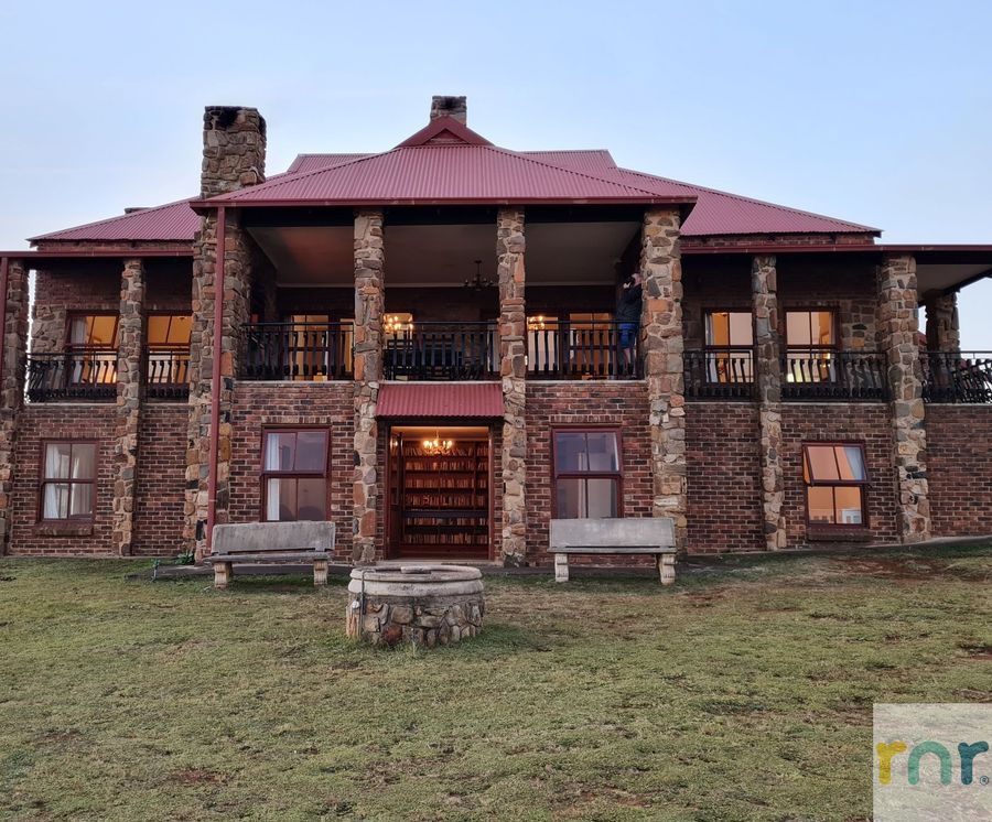 Stone Castle, Dullstroom Country Estate