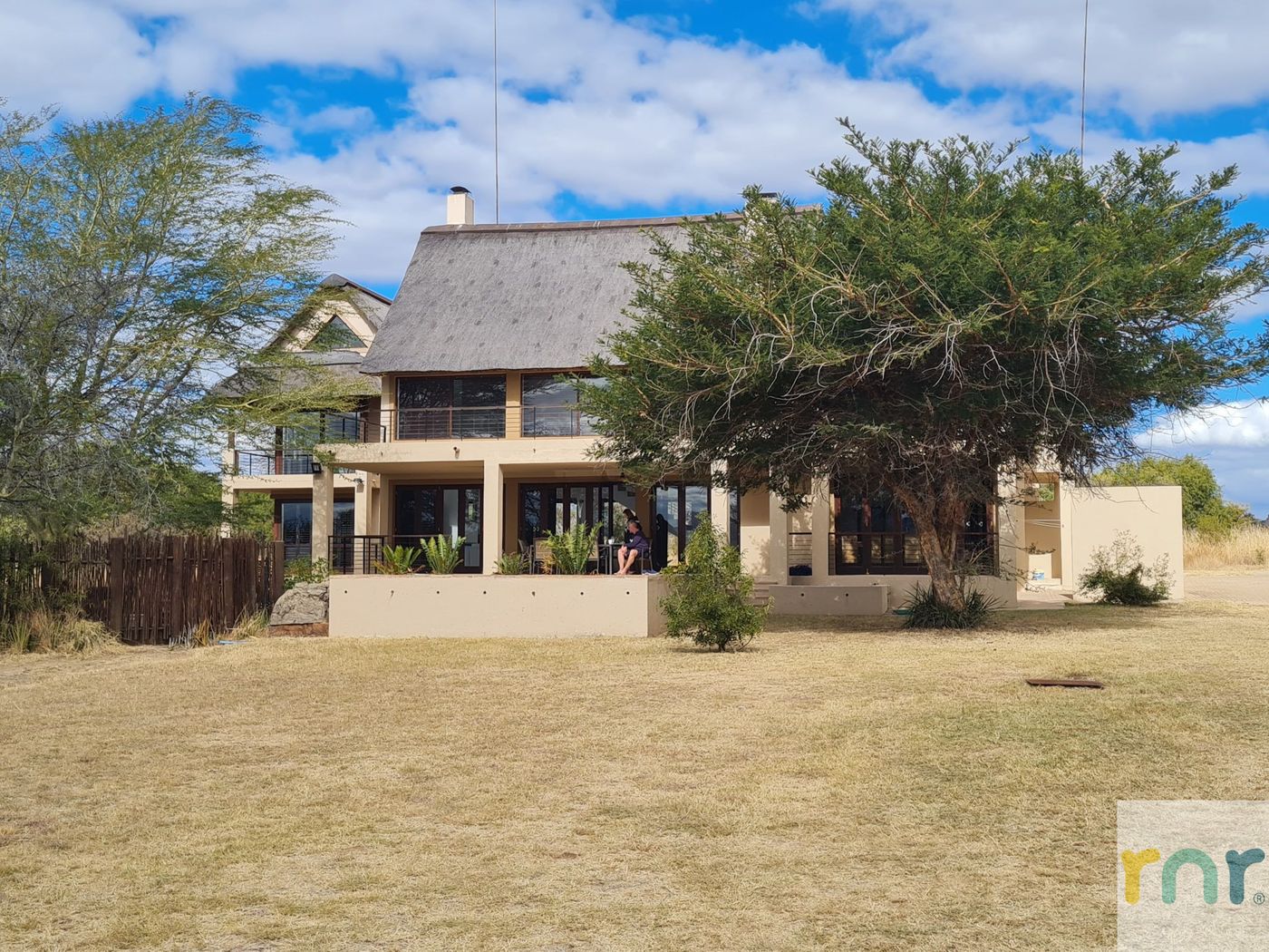 Zebula 5 Bedroom Holiday Home IZN1