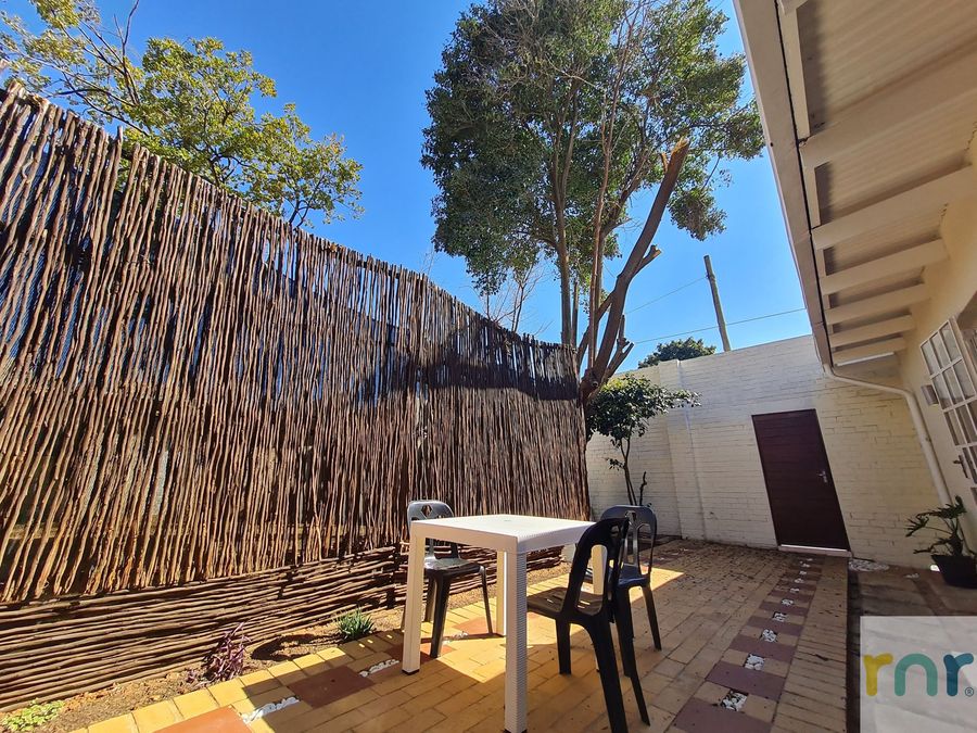 The Houghton Cottage - Photo 3