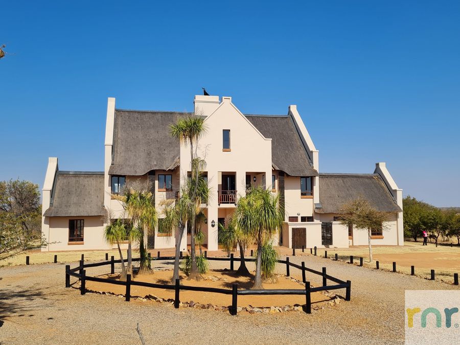 2 Zebula, Waterbergs over the Savannah - 4 Bedroom - Photo 3