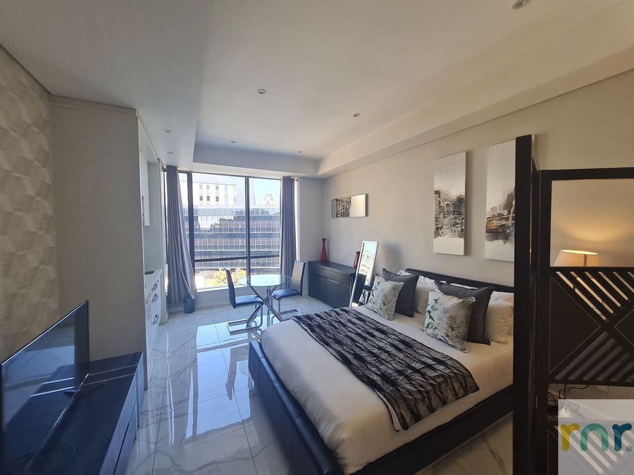 Modern Apartment in the Skye - Photo 4