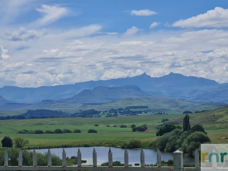 25 Hazyview Underberg, 4 Bedroom - Photo 2