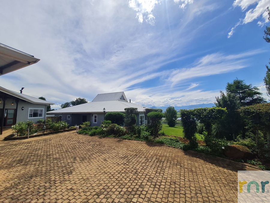 25 Hazyview Underberg, 4 Bedroom - Photo 5