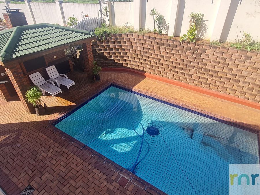 the Edge, 3 Bedroom with pool - Photo 2