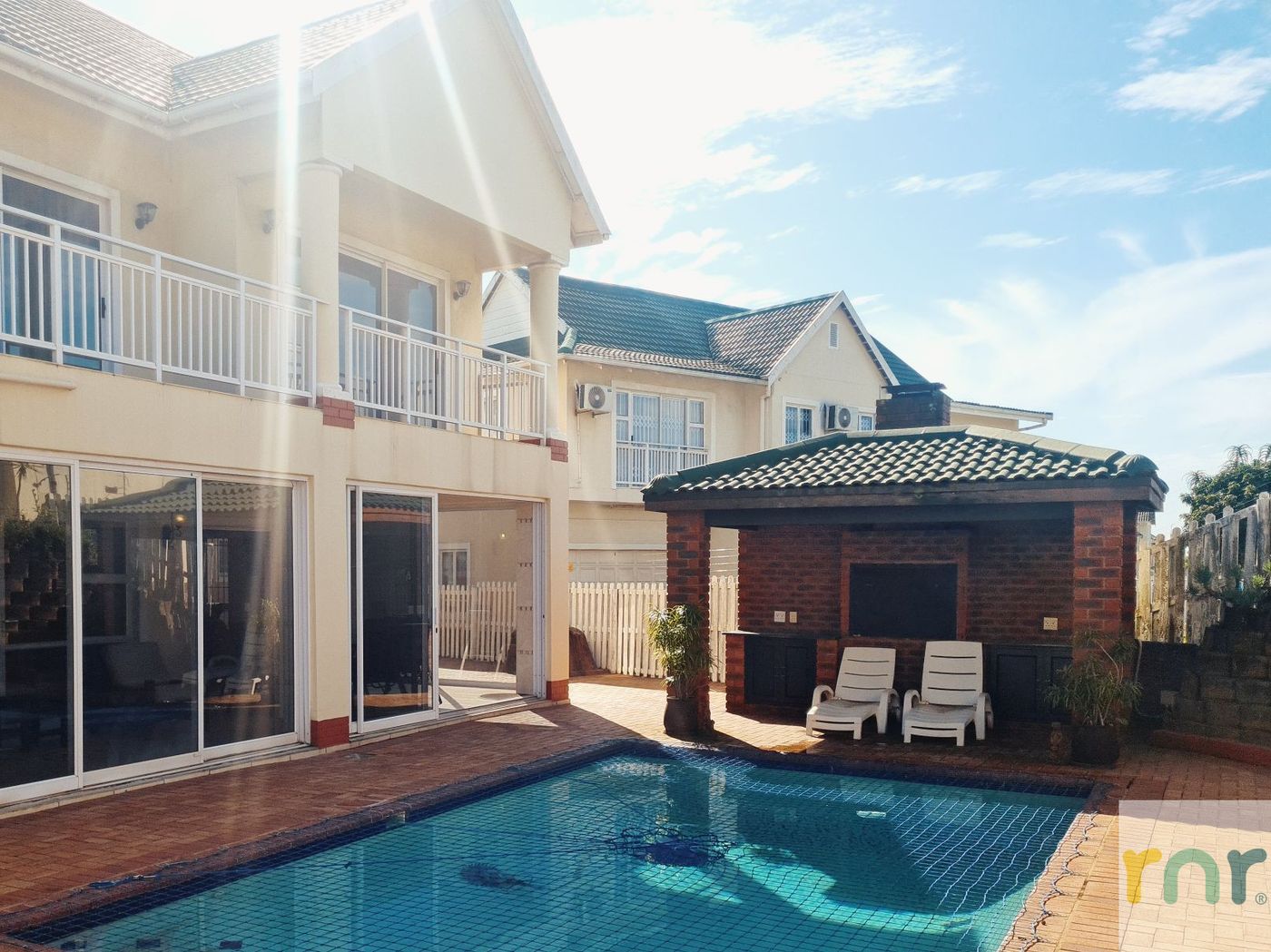 the Edge, 3 Bedroom with pool