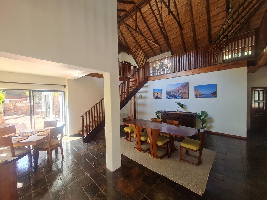 60 on Monica, 6 Bedroom Lesedi Lodge, Hartbeespoort - Photo 5