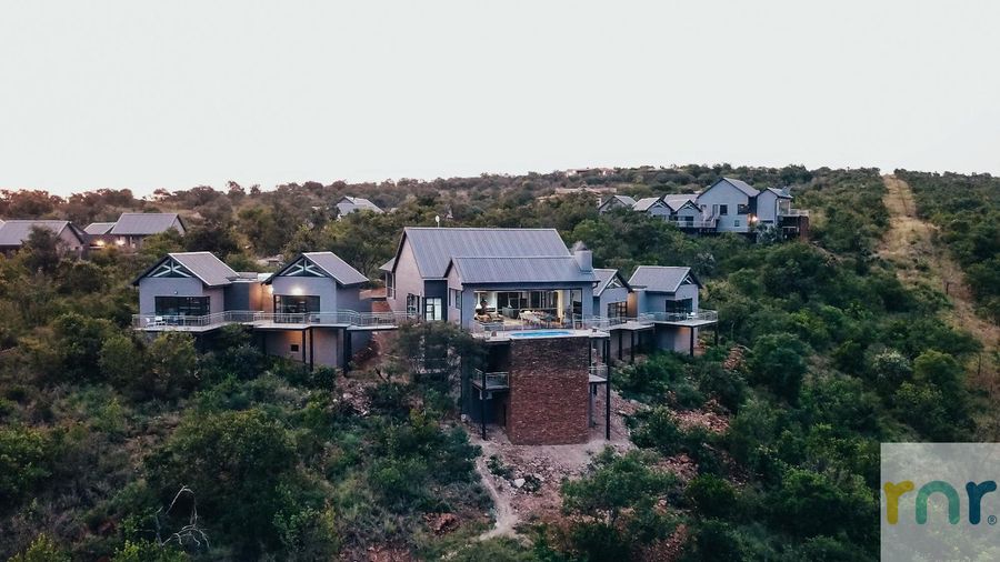 Elements 6 Bedroom Lodge IEC1