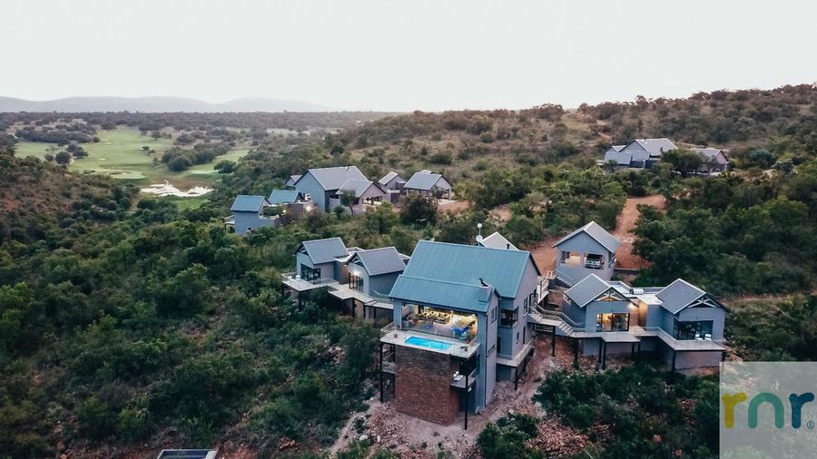 Elements 6 Bedroom Lodge IEC1 - Photo 3