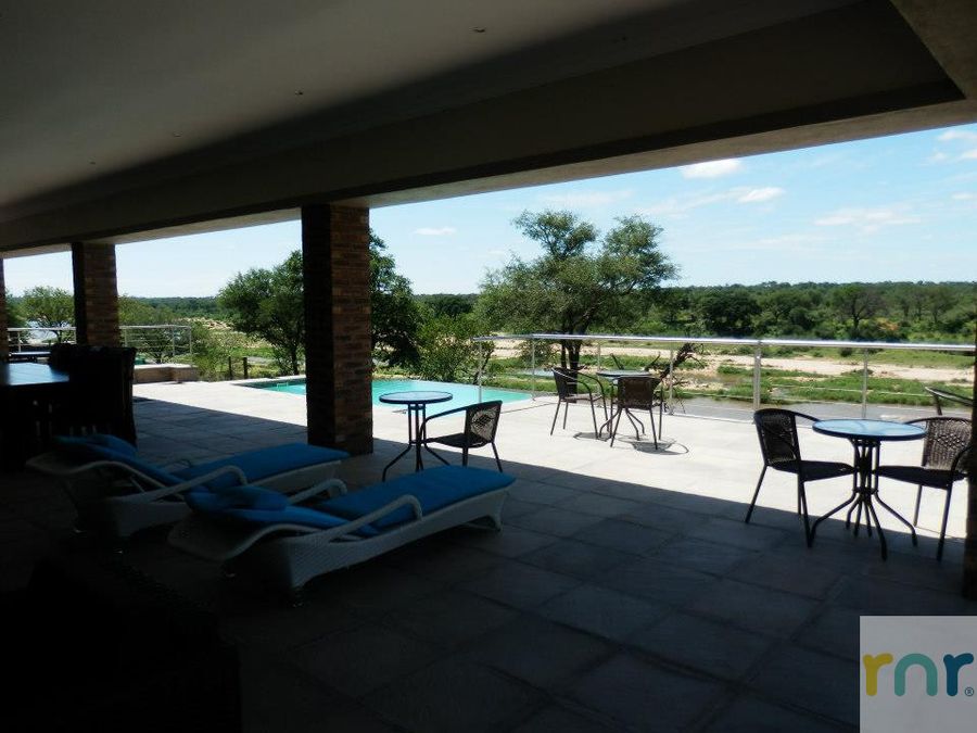 Mjejane 5 Bedroom Luxury River Lodge IJS1 - Photo 5