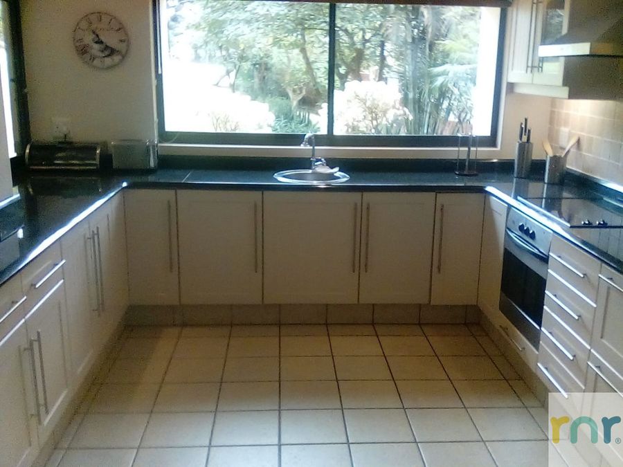 Selborne 3 Bedroom ZPF28 - Photo 5