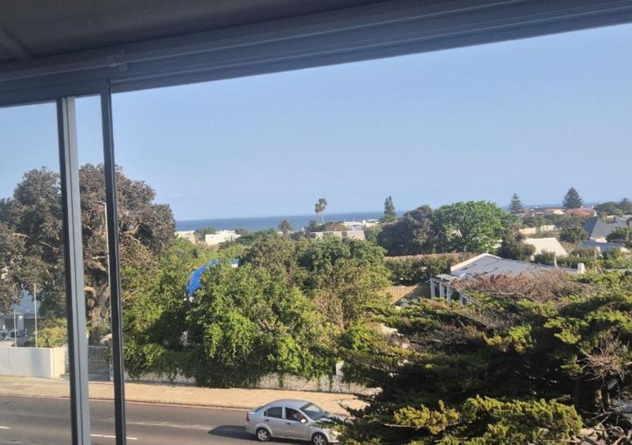 Short Walk to the Cliff - Hermanus - Photo 3