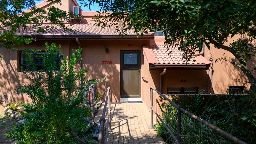 Entrance A