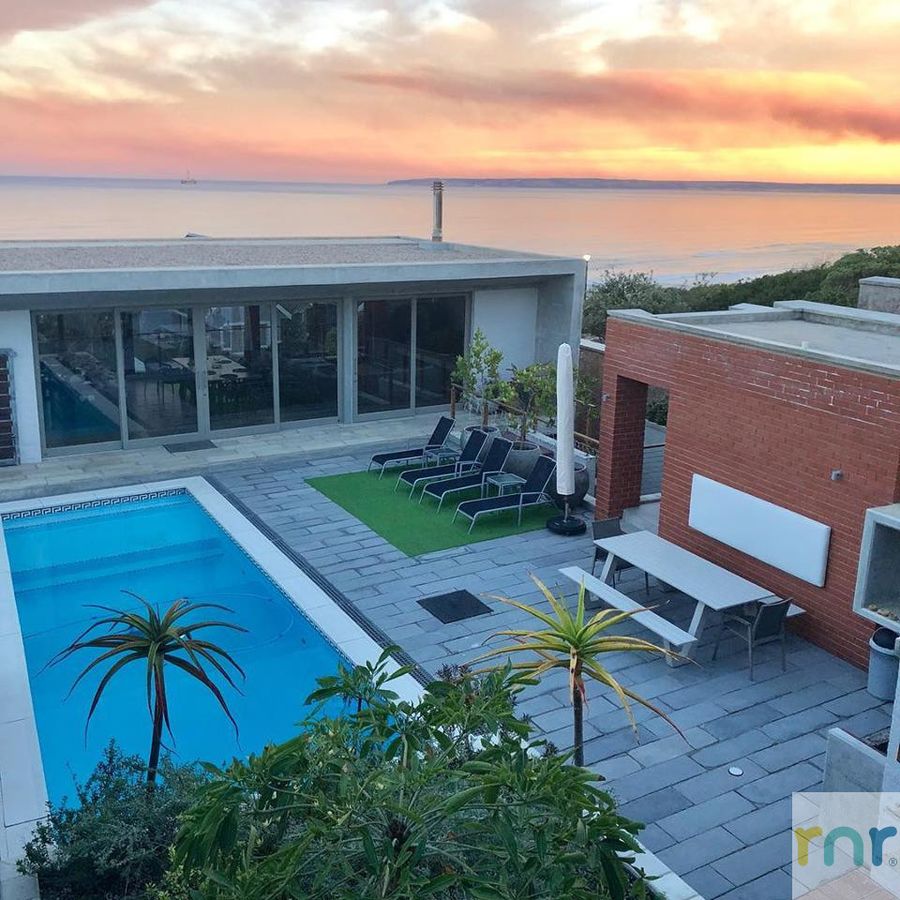 4 Bedroom Luxury Brakriver House BK02 - Photo 4
