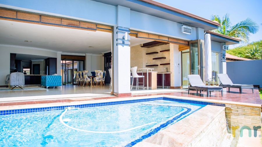 Majestic Waters Pecanwood , 4 Bedroom - Photo 4