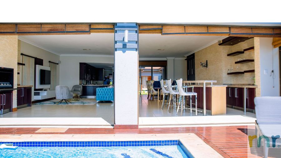 Majestic Waters Pecanwood , 4 Bedroom - Photo 5