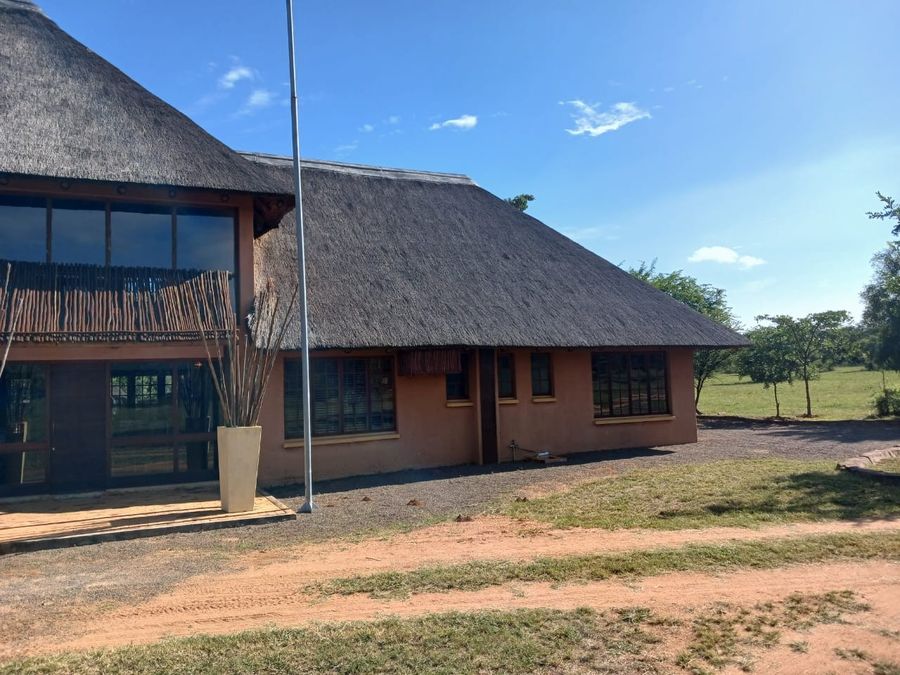 29 Zebula - 4 Bedroom - Photo 2