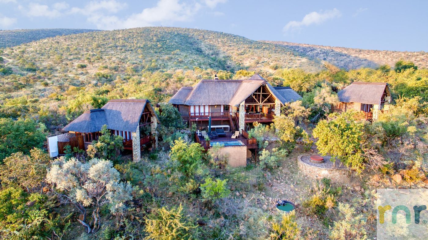 Mabalingwe 3 Bedroom Luxury Lodge IWW1