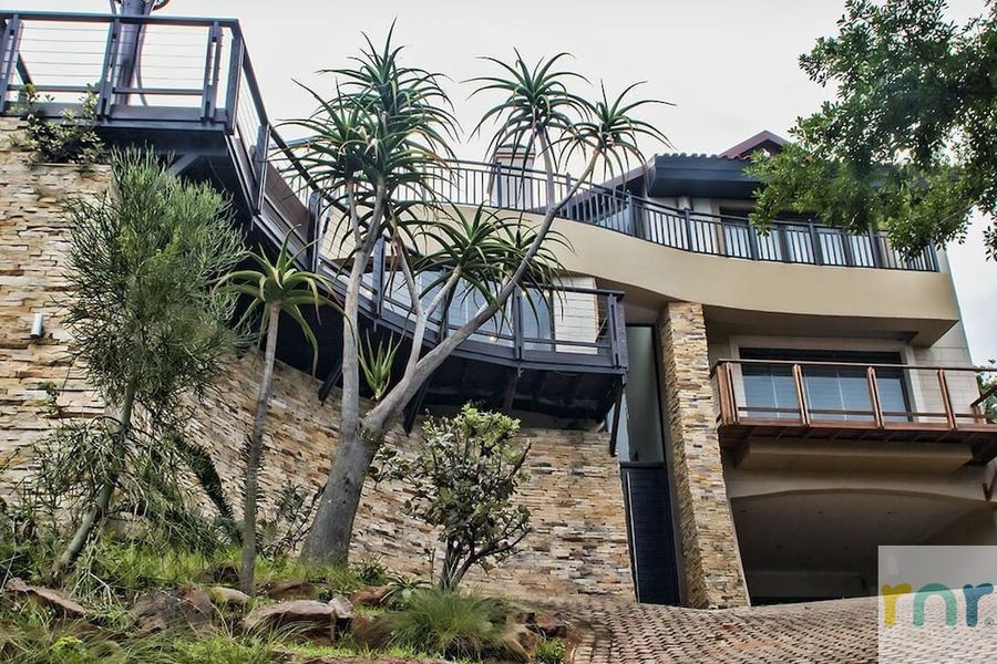 Zimbali Modern 5 Bedroom Beauty ZA1 - Photo 3