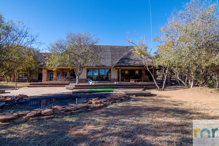 Zebula 5 Bedroom Luxury House IZN2
