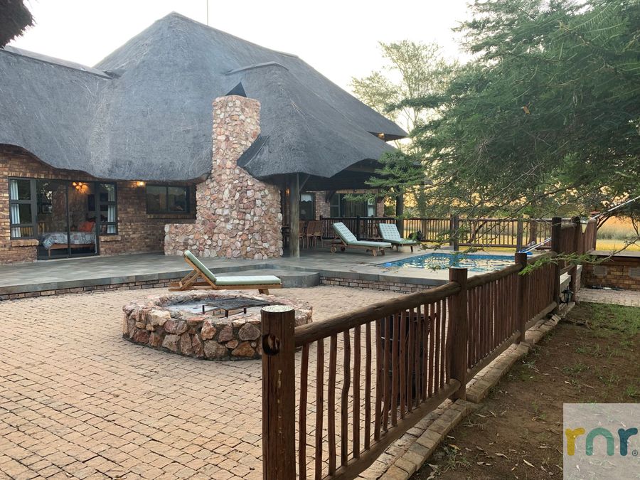 Zebula - IZ52 - 4 bedroom with cottage - Photo 4