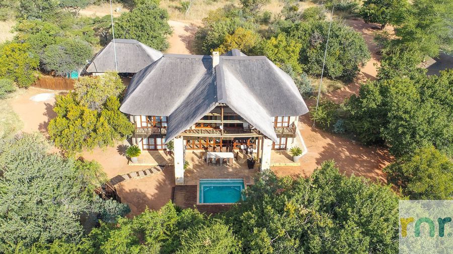 Beautiful 4-bedroom, 33 Zebula - Photo 4