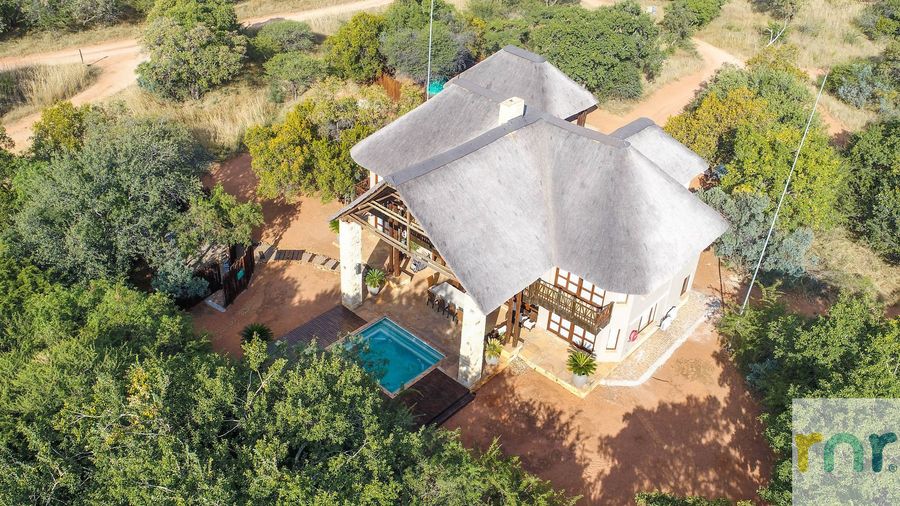Beautiful 4-bedroom, 33 Zebula - Photo 5