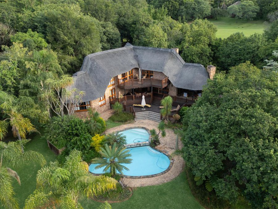 401 Kruger Park Lodge 5 Bedroom Lodge IG08