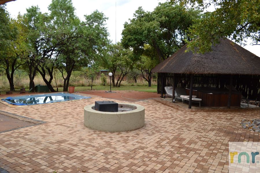 86 Zebula 5 Bedroom / 10 Sleeper Bush Home - Photo 3