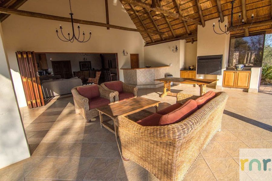 Zebula 4 Bedroom Holiday Home IZ35 - Photo 2
