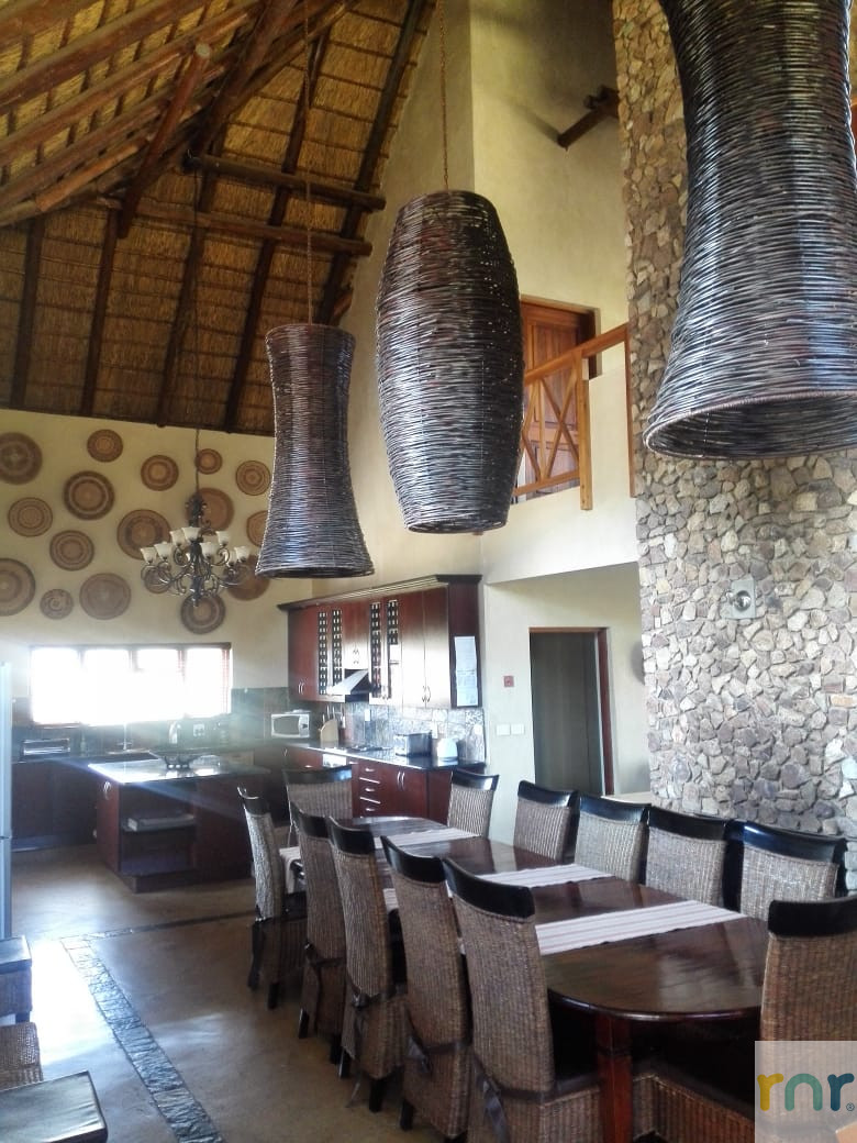 Zebula 4 bedroom holiday home - sleeps 12 - IDJ01 - Photo 4