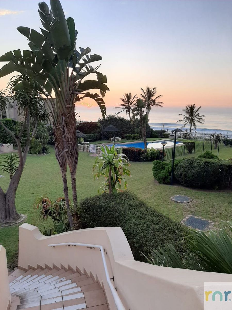 4 Sandpiper Bay, Ballito Beachfront - Photo 2