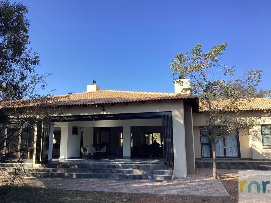 256 Elements 5 Bedroom Holiday Home