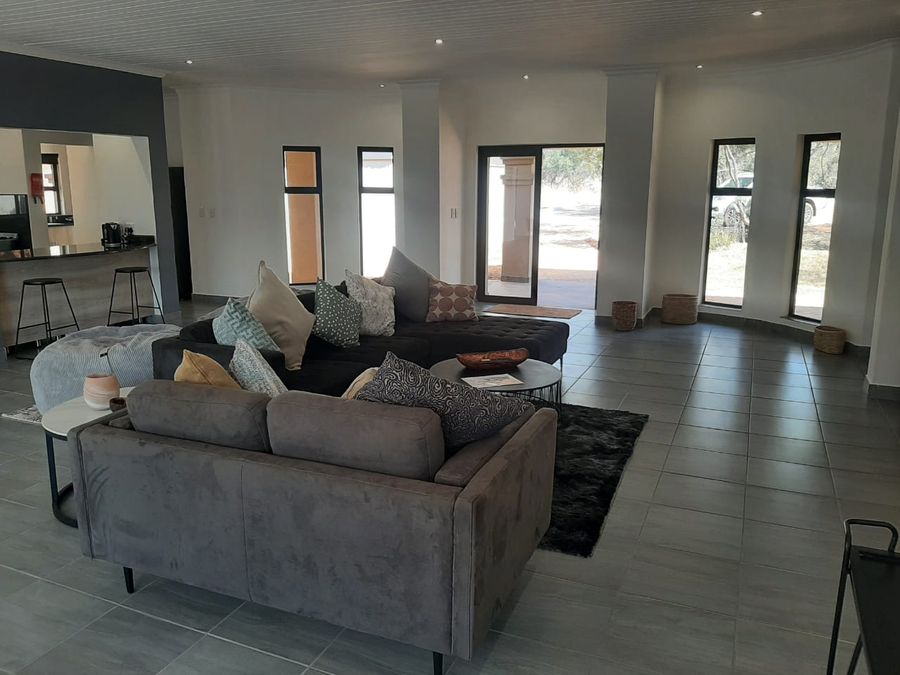 256 Elements 5 Bedroom Holiday Home - Photo 3