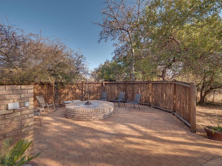 94 Zebula - 4 Bedroom House - Photo 4