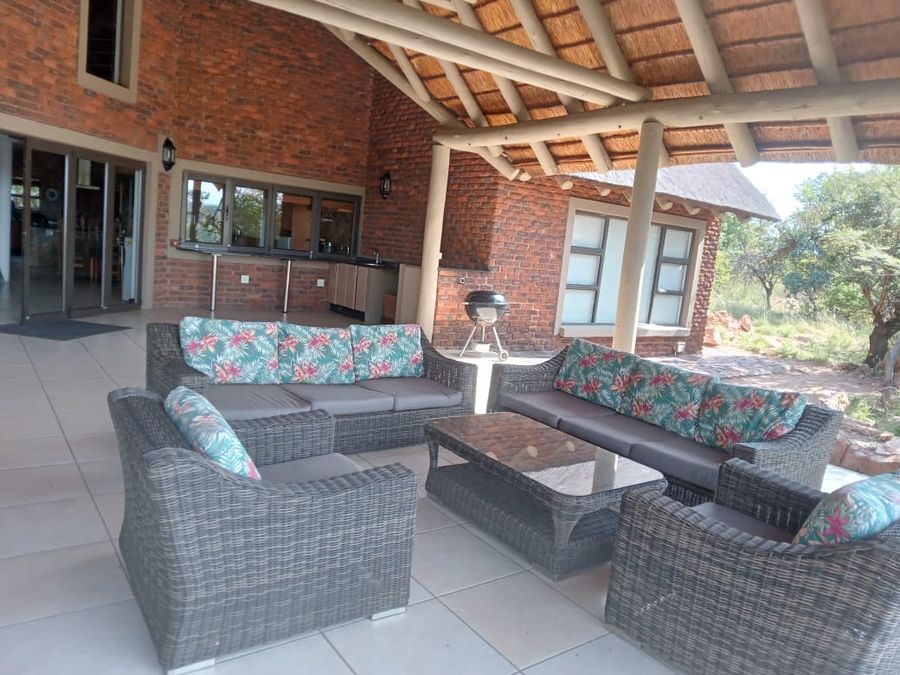 206 Zebula, 4-bedrooms - Photo 5