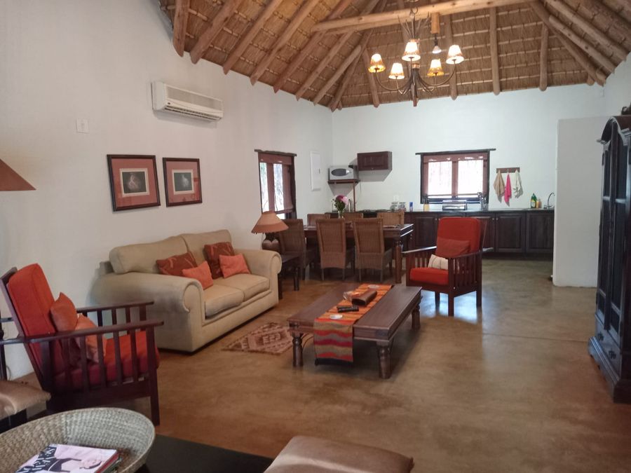Iphupho Bush Lodge, Ba-Phalaborwa Golf Estate - Photo 5