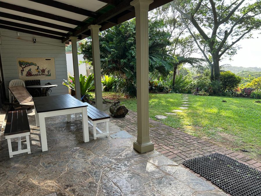 Palm Beach 3 Bedroom House - Photo 5