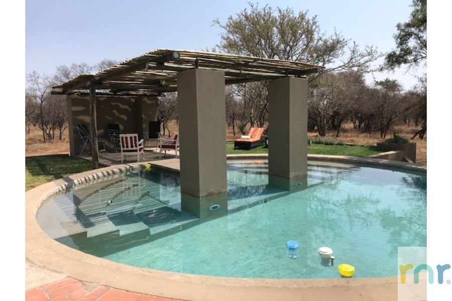 Le Thabo 8 Bedroom Lodge with access to Zebula IKH1 - Photo 3