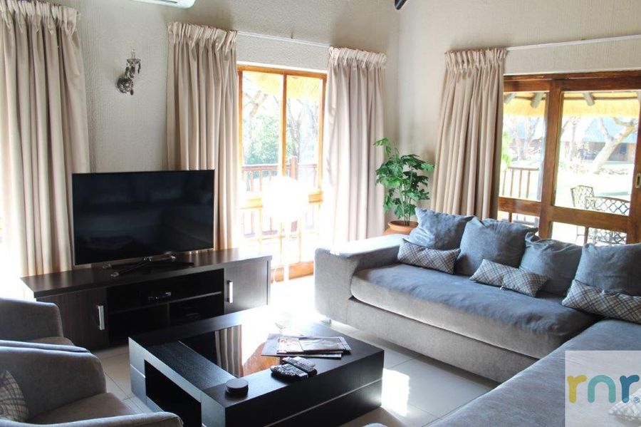 Kruger Park Lodge - IKPA1 - 3 bedroom chalet - Photo 3