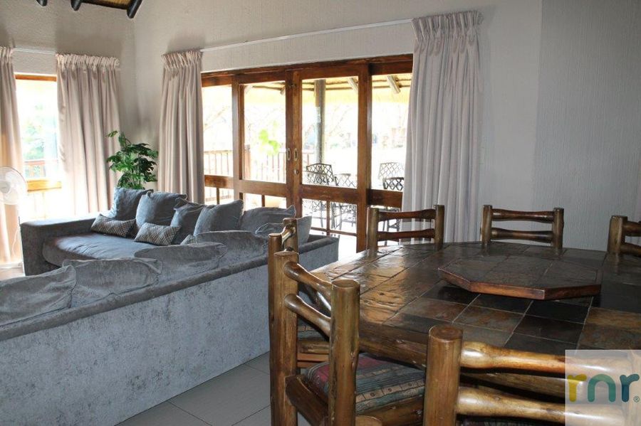 Kruger Park Lodge - IKPA1 - 3 bedroom chalet - Photo 4