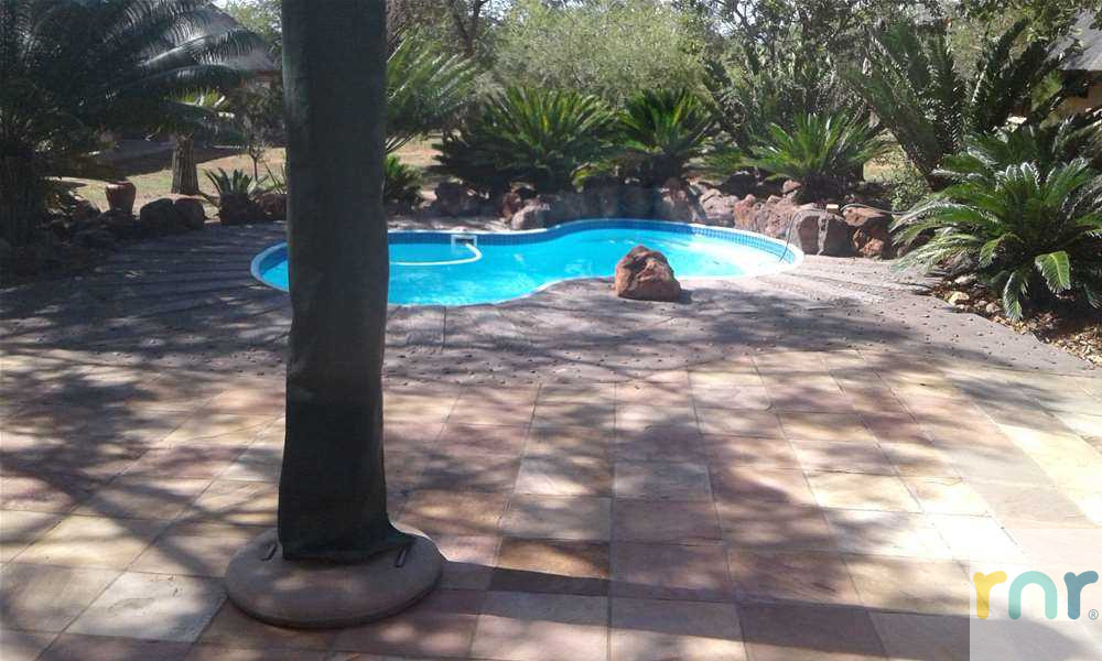 Zebula IZ32 - 6 bedroom Lodge