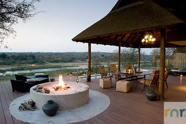 Mjejane Accommodation – Dining in the African Bush